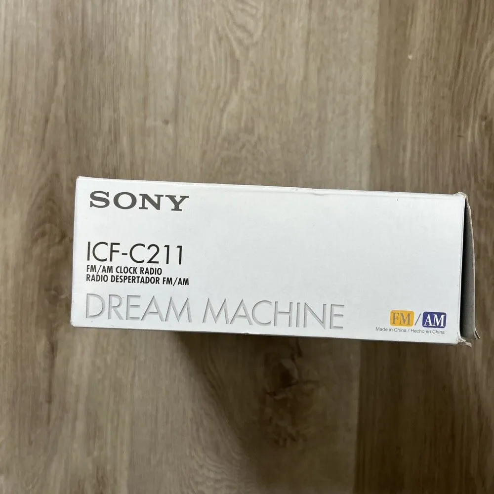 Sony Dream Machine ICF-C211 FM AM Clock Radio Alarm Black VTG Bedside Open Box